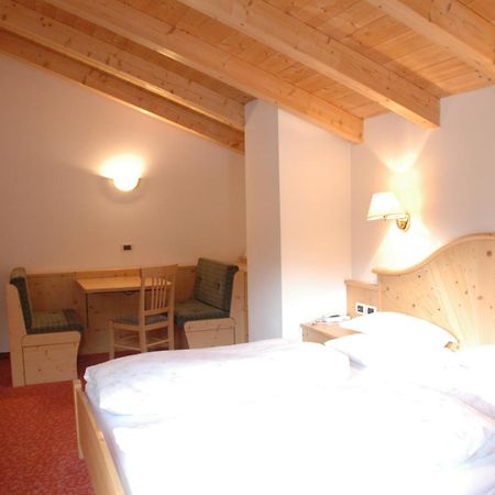 Hotel Falzares Сан Касиано Екстериор снимка