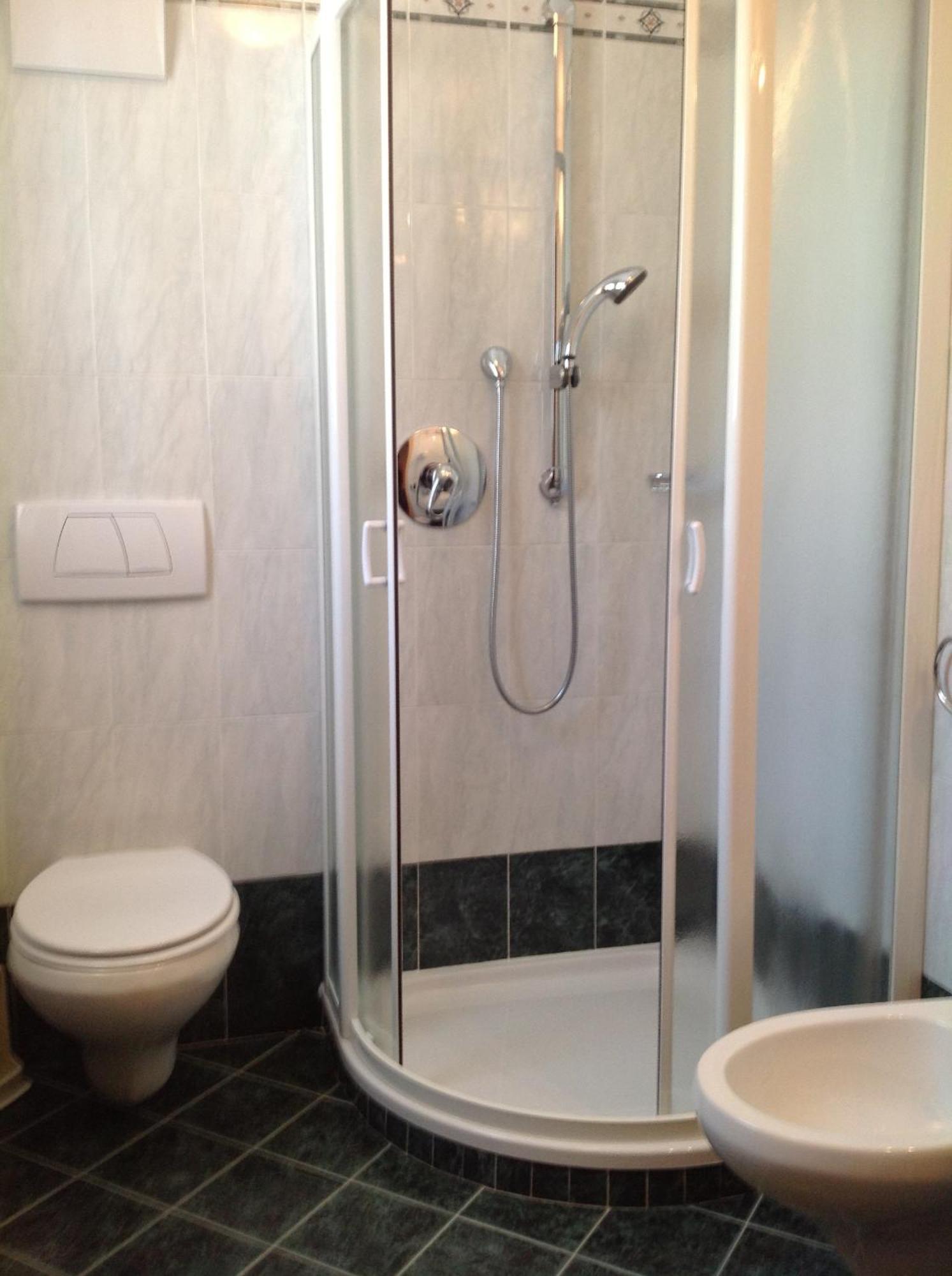 Hotel Falzares Сан Касиано Стая снимка